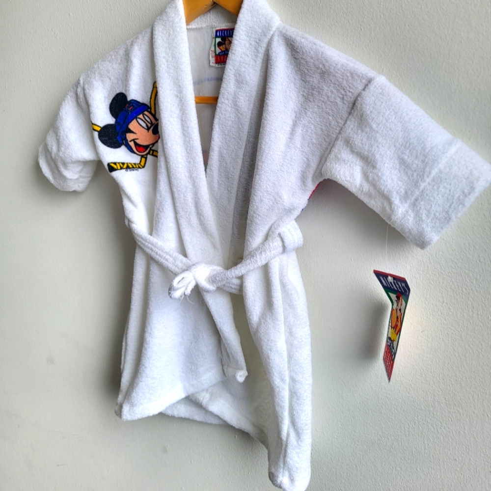Mickey Mouse Robe/Hockey - NEW- - Picture 2 of 10